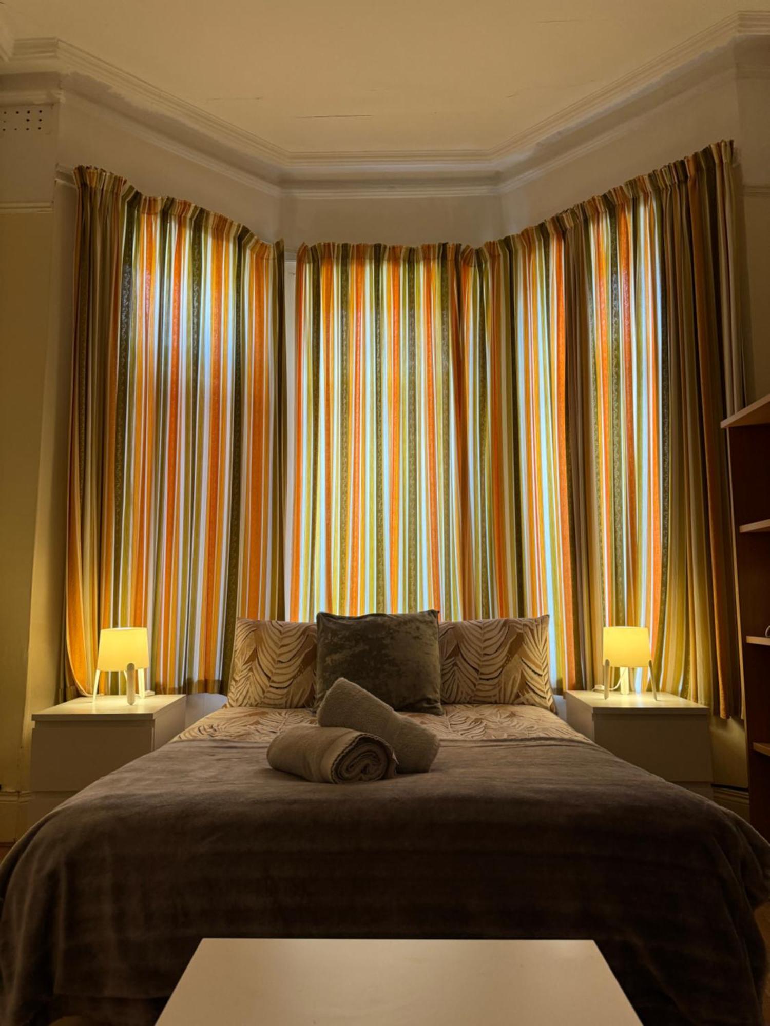 House In Antrim Road Hotel Belfast Ruang foto